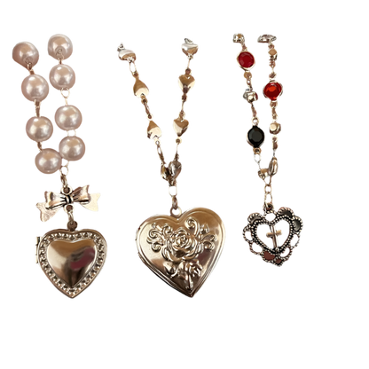 Detailed Necklace with Heart Pendant