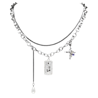 Choker with Star Pendantz